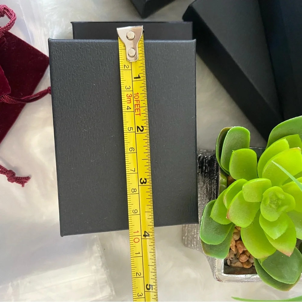 Helzberg Diamonds Burgundy Velvet Pouches and in various box bundle